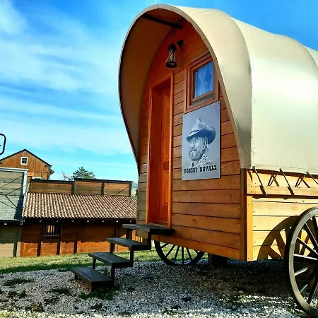 Апартаменты El Paso City, - Unique Wooden Cottages, Treehouse, Wild West Rooms, 1-6 People *