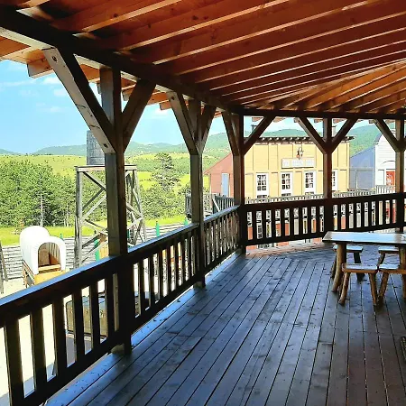 Apartment El Paso Zlatibor: Wild West Treehouse Zlatibor