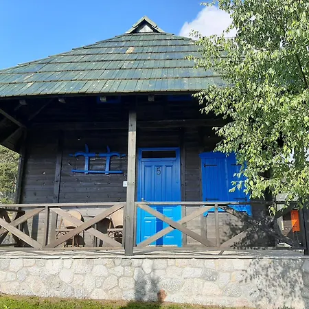 El Paso Zlatibor: Wild West Treehouse Apartment *