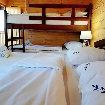 El Paso Zlatibor: Wild West Treehouse Apartment