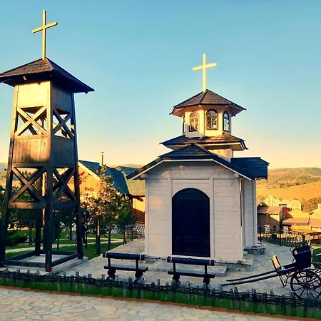 El Paso Zlatibor: Wild West Treehouse Apartment
